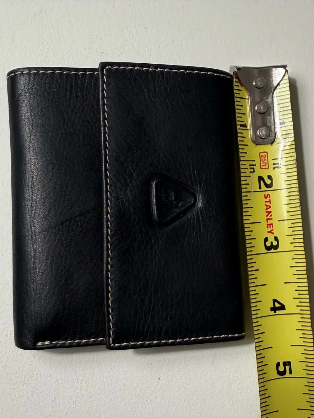 Trianon Black Men's Leather Wallet with Contrast Stitching
